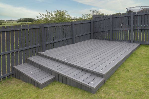 Vinyl Deck Construction in Avon